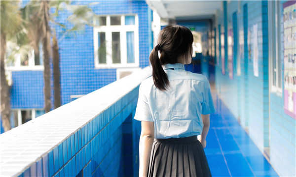 通许如何找到一个可以帮助我生孩子的女人？